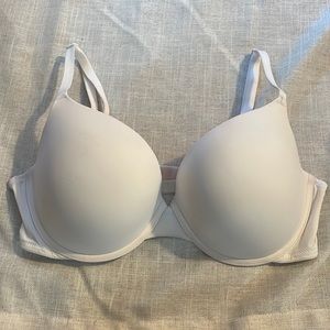 36 d PINK bra